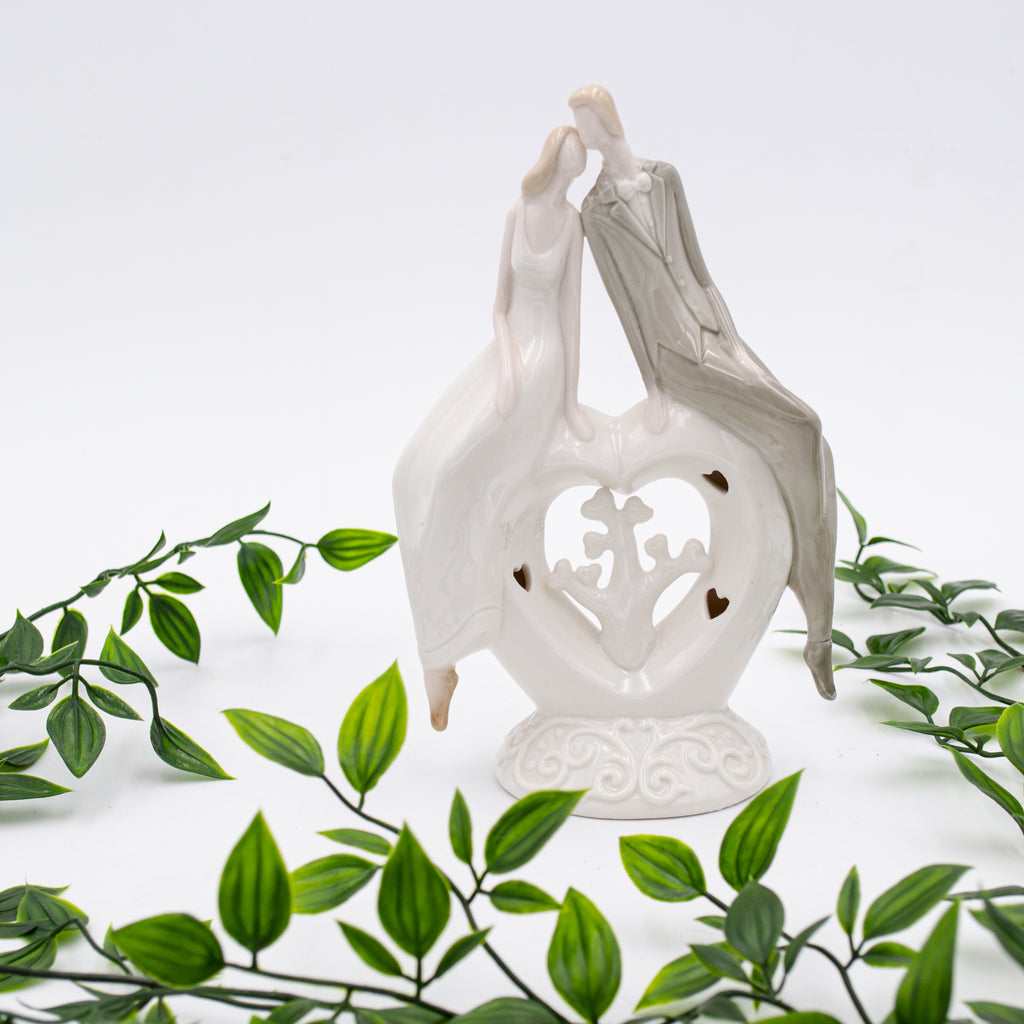 140203|30% Ceramic Couple Sculpture 24/CS Default Title