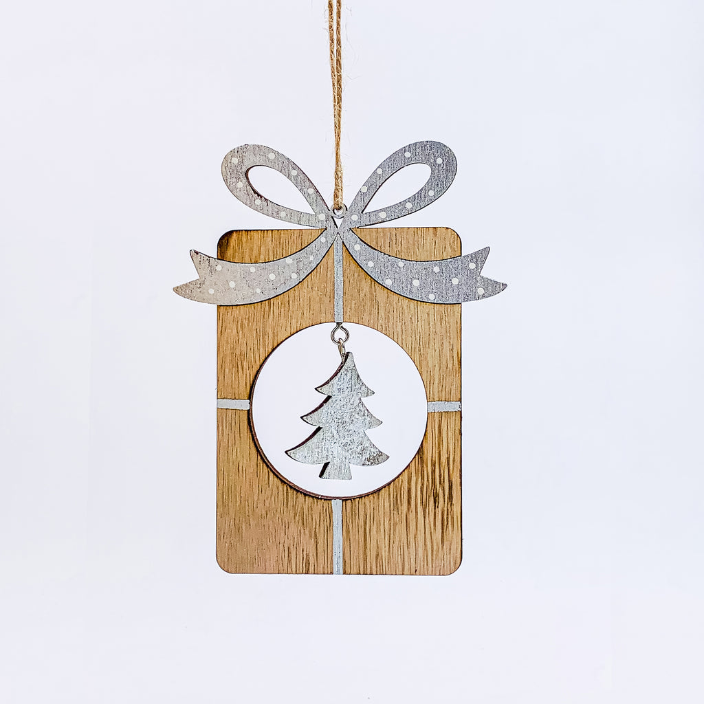 016548|Tree in a Present Wooden Hanger 384/case Default Title